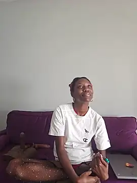 Snapshot of oliviaprettypussy chatting on May 20, 2:36 pm oliviaprettypussy online show from May 20, 2:36 pm