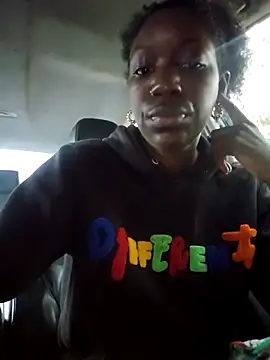 Snapshot of oliviaprettypussy chatting on October 26, 1:00 pm oliviaprettypussy online show from October 26, 1:00 pm