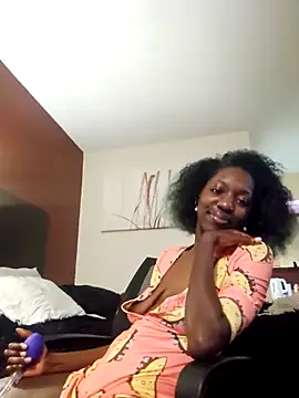 Snapshot of oliviaprettypussy chatting on September 24, 3:18 pm oliviaprettypussy online show from September 24, 3:18 pm
