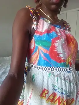 Snapshot of oliviaprettypussy chatting on May 10, 9:05 pm oliviaprettypussy online show from May 10, 9:05 pm