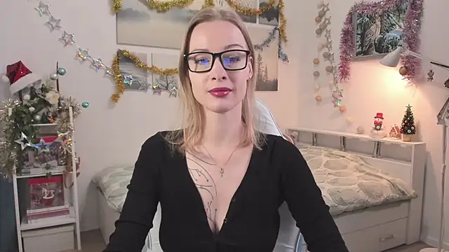 MissRightX online show from December 15, 10:43 am