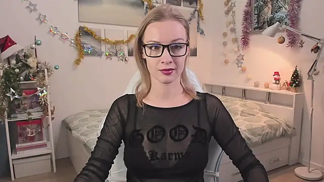 MissRightX online show from December 18, 11:47 am