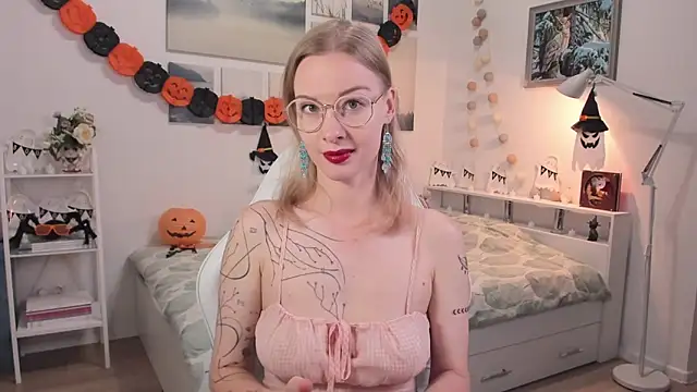 MissRightX online show from October 24, 7:29 am