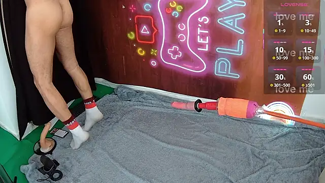 madmaxxx1989 online show from March 13, 5:12 am