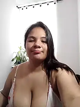 Snapshot of Van3orgasm4me chatting on February 12, 10:04 pm Van3orgasm4me online show from February 12, 10:04 pm