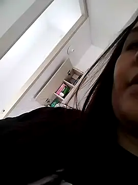 Snapshot of Van3orgasm4me chatting on January 15, 7:44 pm Van3orgasm4me online show from January 15, 7:44 pm