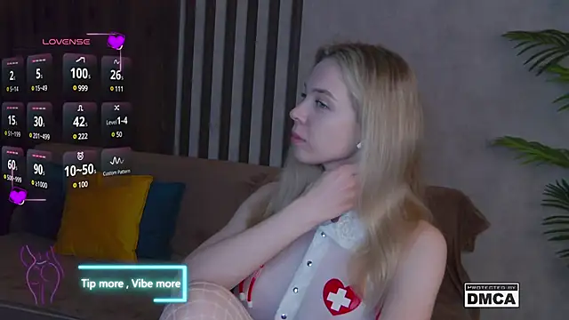 Holl1Would online show from March 14, 6:53 am