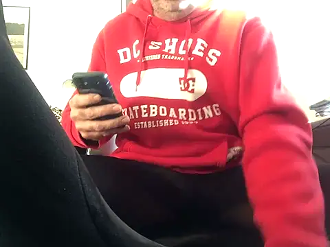 louh261 online show from October 1, 8:19 am