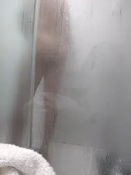 Roberts8inchcock online show from March 5, 5:20 pm