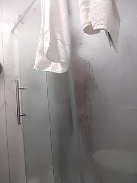 Roberts8inchcock online show from March 4, 3:20 pm