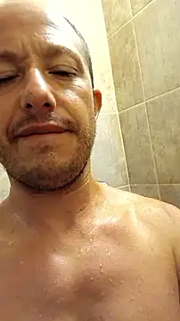 Snapshot of Roberts8inchcock chatting on November 22, 10:47 am Roberts8inchcock online show from November 22, 10:47 am