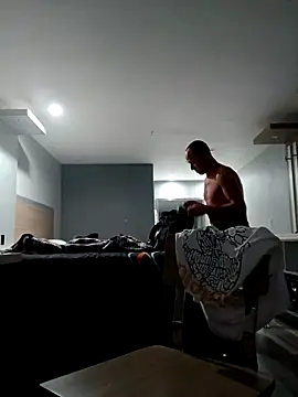 Snapshot of Roberts8inchcock chatting on November 5, 6:49 am Roberts8inchcock online show from November 5, 6:49 am