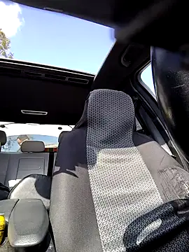 Roberts8inchcock online show from February 6, 7:54 pm