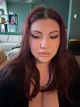 Snapshot of CurvyKimmy1 chatting on May 9, 9:01 am CurvyKimmy1 online show from May 9, 9:01 am