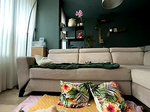 CurvyKimmy1 online show from October 22, 1:10 pm