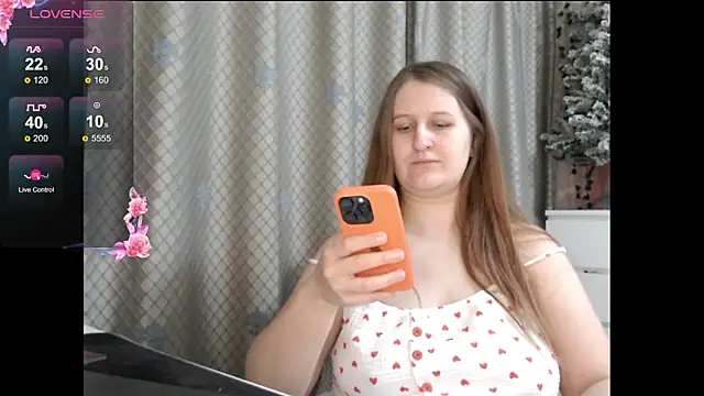 AmeyaLovea online show from February 5, 10:05 pm