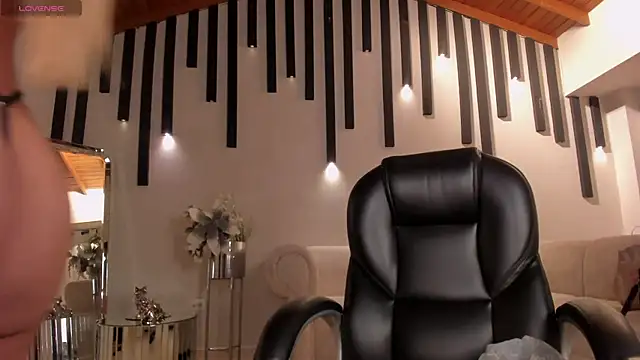 LexieWayne online show from March 7, 11:05 pm