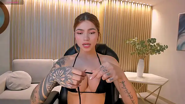 LexieWayne online show from March 25, 8:52 pm