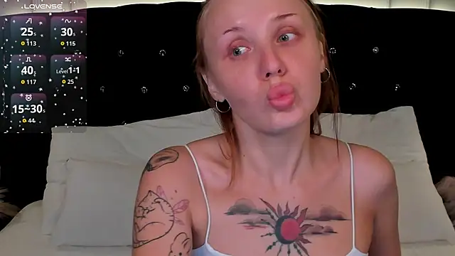Snapshot of LianaFord chatting on July 17, 5:59 am LianaFord online show from July 17, 5:59 am