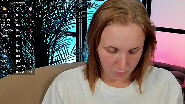 Snapshot of LianaFord chatting on July 12, 4:57 am LianaFord online show from July 12, 4:57 am