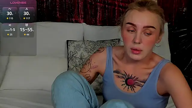 Snapshot of LianaFord chatting on October 25, 7:58 pm LianaFord online show from October 25, 7:58 pm