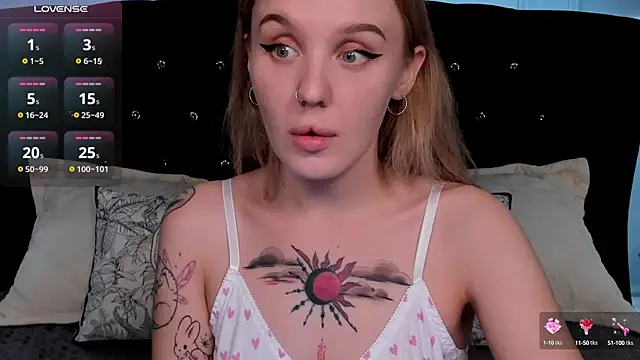 Snapshot of LianaFord chatting on March 13, 6:12 pm LianaFord online show from March 13, 6:12 pm