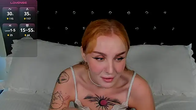 Snapshot of LianaFord chatting on November 17, 10:58 pm LianaFord online show from November 17, 10:58 pm