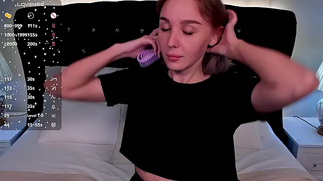 Snapshot of LianaFord chatting on September 22, 7:31 pm LianaFord online show from September 22, 7:31 pm