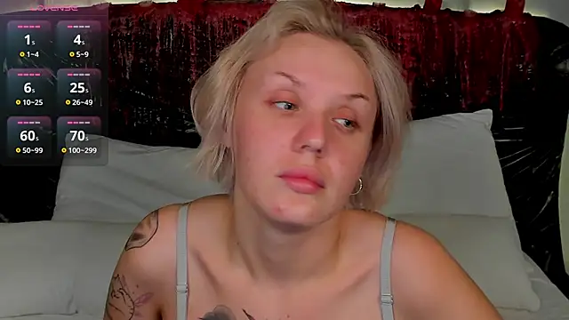 Snapshot of LianaFord chatting on October 28, 9:25 pm LianaFord online show from October 28, 9:25 pm