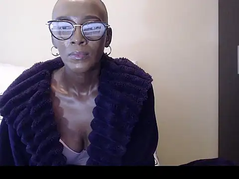 Snapshot of yummycherryxx chatting on September 24, 9:49 am yummycherryxx online show from September 24, 9:49 am