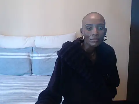 Snapshot of yummycherryxx chatting on June 12, 7:39 am yummycherryxx online show from June 12, 7:39 am