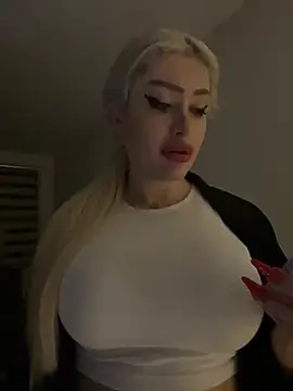 JennaLinn online show from March 18, 7:33 pm