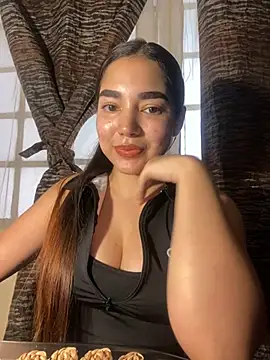 DulceChloe99 online show from February 23, 10:21 pm