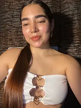 DulceChloe99 online show from February 24, 7:15 pm