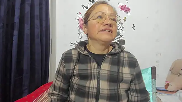 Snapshot of anthonela_mature_ chatting on October 29, 1:21 pm anthonela mature online show from October 29, 1:21 pm