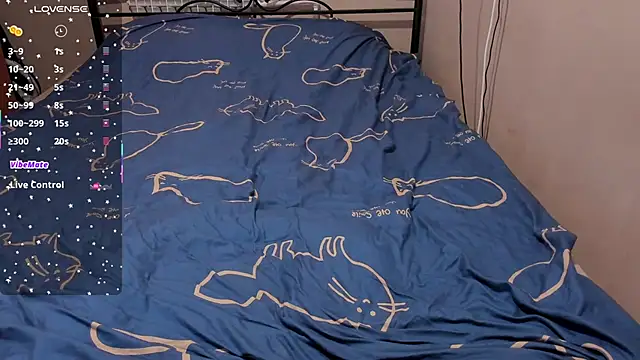 eva zero online show from April 6, 2:07 pm