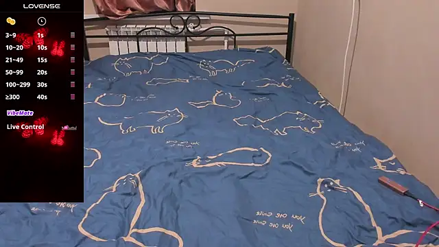 eva zero online show from December 4, 2:05 pm