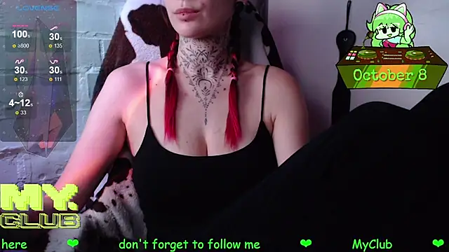 Witch Emma online show from October 8, 9:15 pm