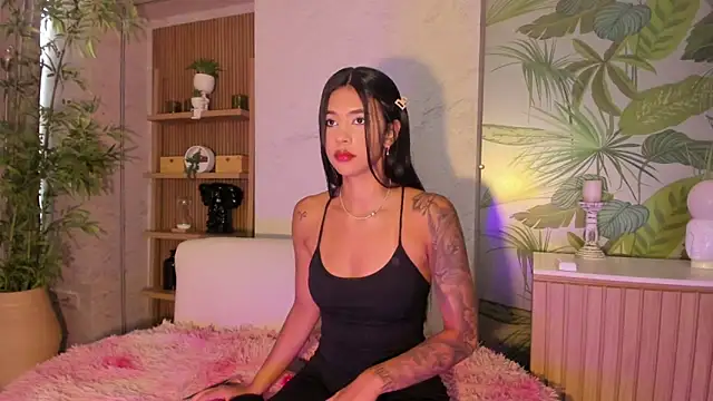 AntonellaRossi online show from May 25, 7:45 pm