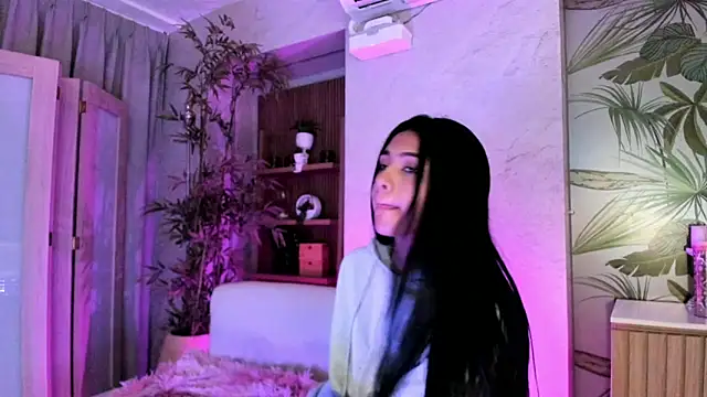 AntonellaRossi online show from April 21, 1:42 am