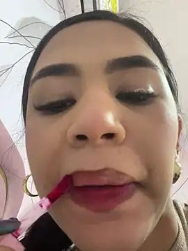Snapshot of AntonellaRossi chatting on July 15, 6:04 pm AntonellaRossi online show from July 15, 6:04 pm