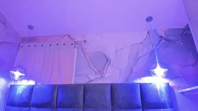 AntonellaRossi online show from February 6, 7:43 pm