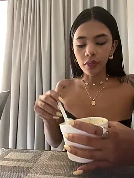 AntonellaRossi online show from March 27, 7:48 pm