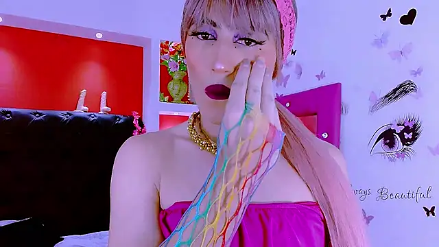 priscilahotker online show from March 18, 5:56 am