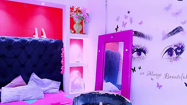 priscilahotker online show from March 12, 5:46 am