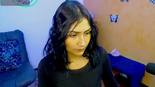 Snapshot of leah-666 chatting on December 27, 2:43 pm leah-666 online show from December 27, 2:43 pm