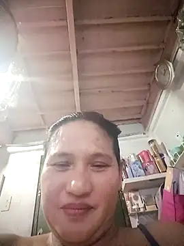 Snapshot of Amazing_Angel22 chatting on April 22, 6:14 pm Amazing Angel22 online show from April 22, 6:14 pm