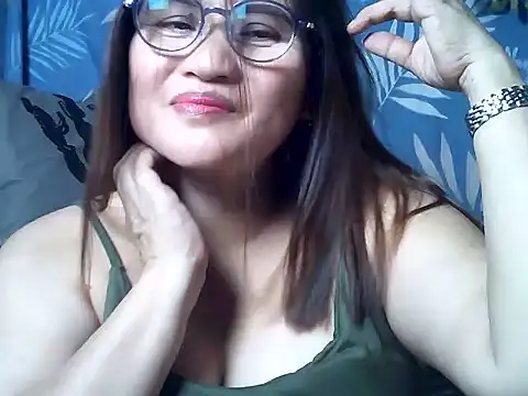 Snapshot of Amazing_Angel22 chatting on May 29, 12:44 pm Amazing Angel22 online show from May 29, 12:44 pm