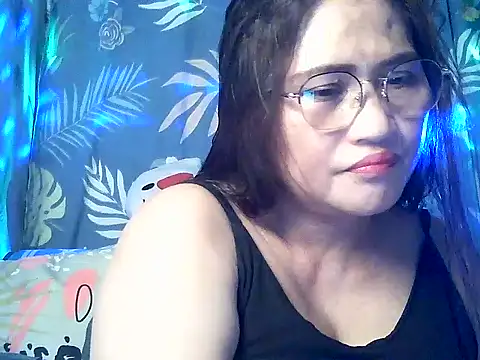 Amazing Angel22 online show from December 22, 4:40 pm