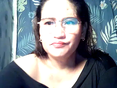 Snapshot of Amazing_Angel22 chatting on October 16, 7:33 pm Amazing Angel22 online show from October 16, 7:33 pm